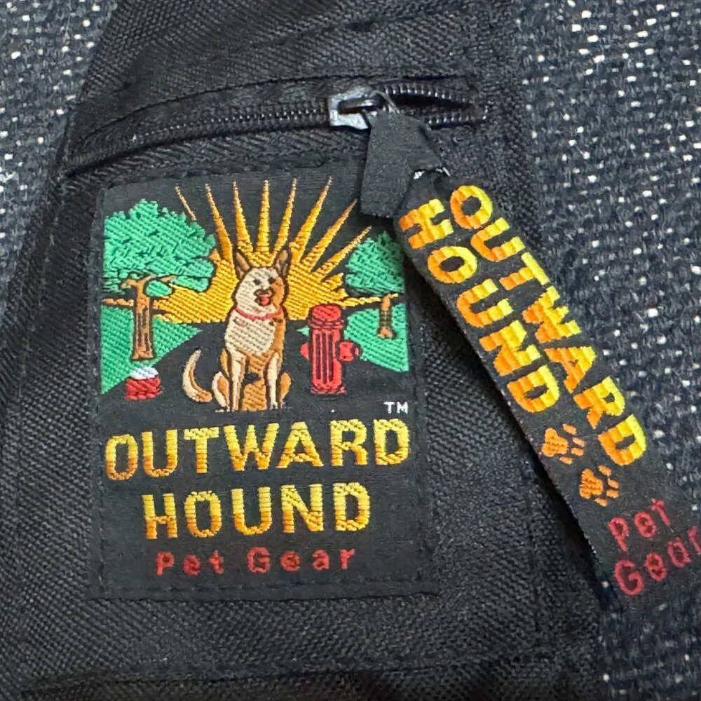 OUTWARD HOUND Pet Gear: Cross-Body Sling Pet Carrier, Black